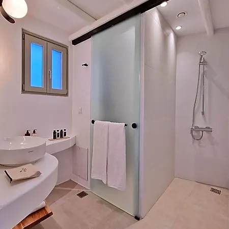 Agada & Adults Only 4* Folégandros